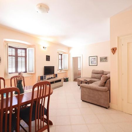 Two Bedroom Apartment In City Center Igor Zadar Exterior foto