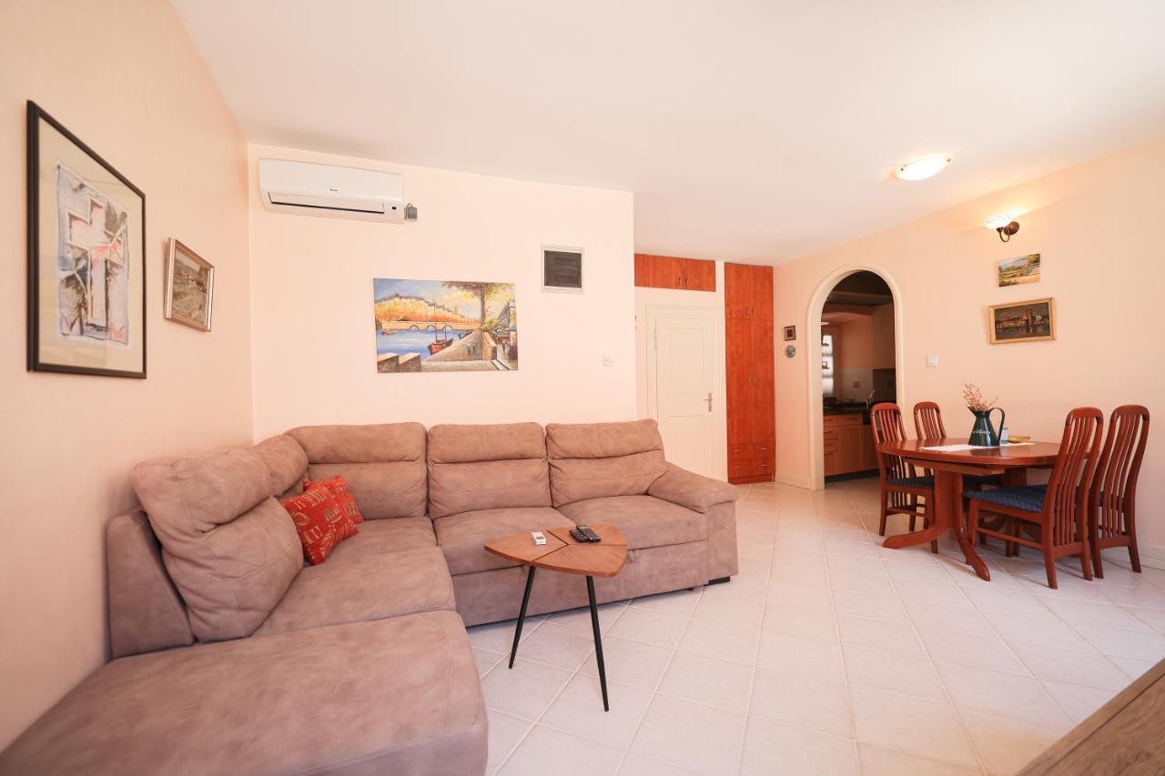 Two Bedroom Apartment In City Center Igor Zadar Exterior foto
