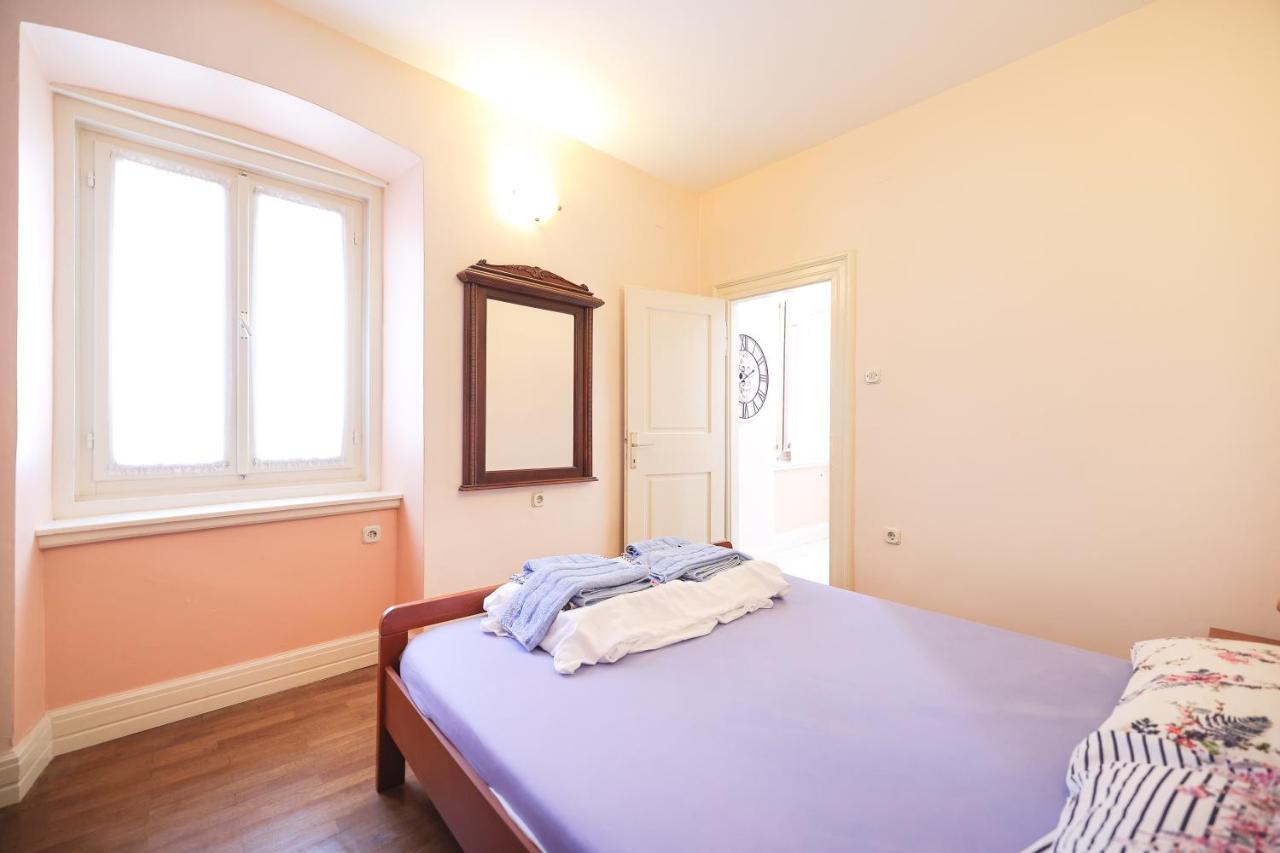 Two Bedroom Apartment In City Center Igor Zadar Exterior foto